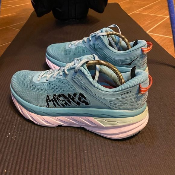 HOKA ONE ONE BONDI 7 - Women’s Running Shoes - SIZE 9 - Picture 2 of 11